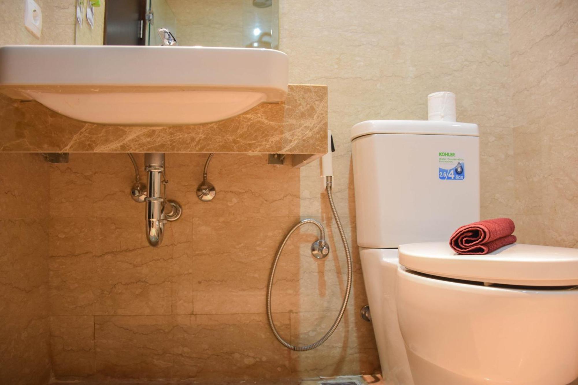 Great And Cozy Menteng Park By Travelio Apartment *